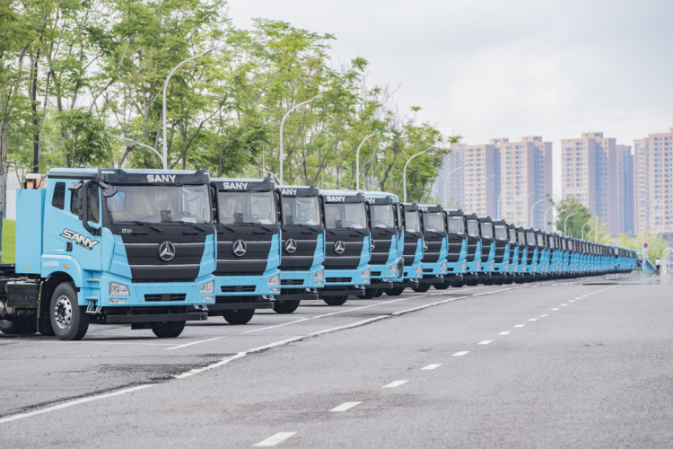 千亿企业领航、雁阵集群跃升、北斗规模赋能——湖南锻造先进制造业新引擎_fororder_1