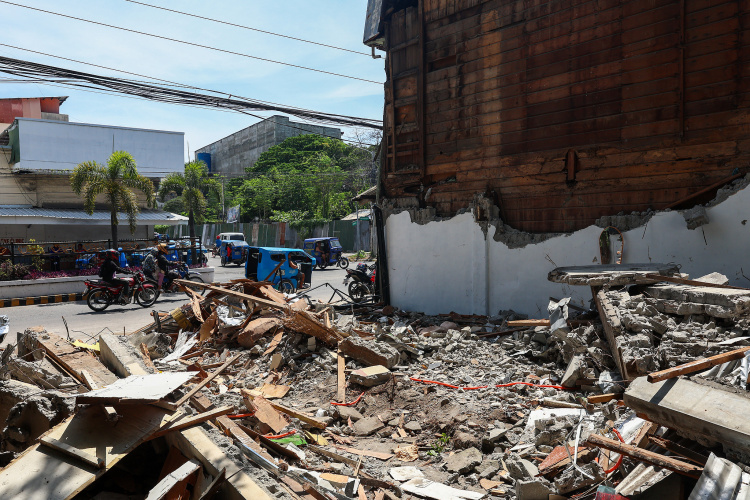 菲律宾国家减灾委调整地震灾情数据 受灾人数超39万
