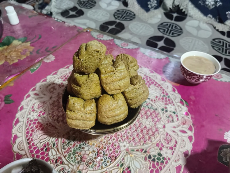 一桌“民族团结饭”，他们吃了76年