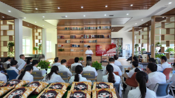 湖南衡山县人民法院开展“书海明灯 法槌回声”读书分享会活动