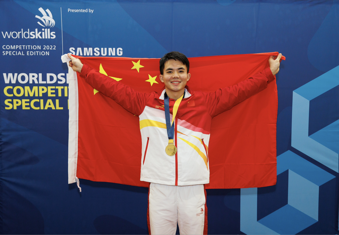 伍远州：从世界冠军到金牌教练 诠释职教工匠精神_fororder_图片1