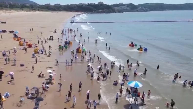 国庆假期迎来出游热 多地发放消费优惠券提升旅游体验