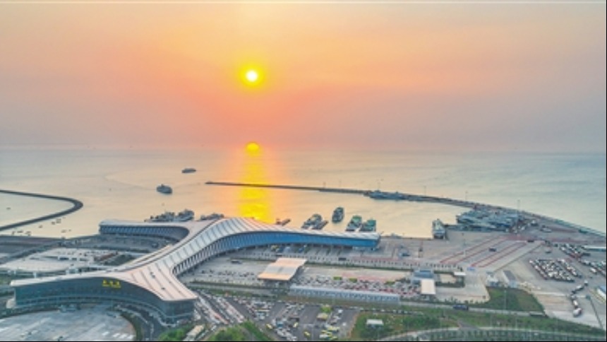 加快推动琼州海峡一体化高质量发展