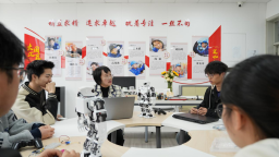 【致敬最美劳动者】乌兰：以实干笃行致远，以匠心深耕教坛