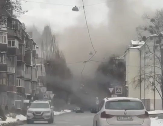 乌克兰哈尔科夫州遭俄军袭击 致19人受伤