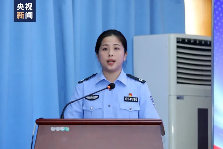 因为“我是刑警” 他们始终在追求真相的路上奔波着