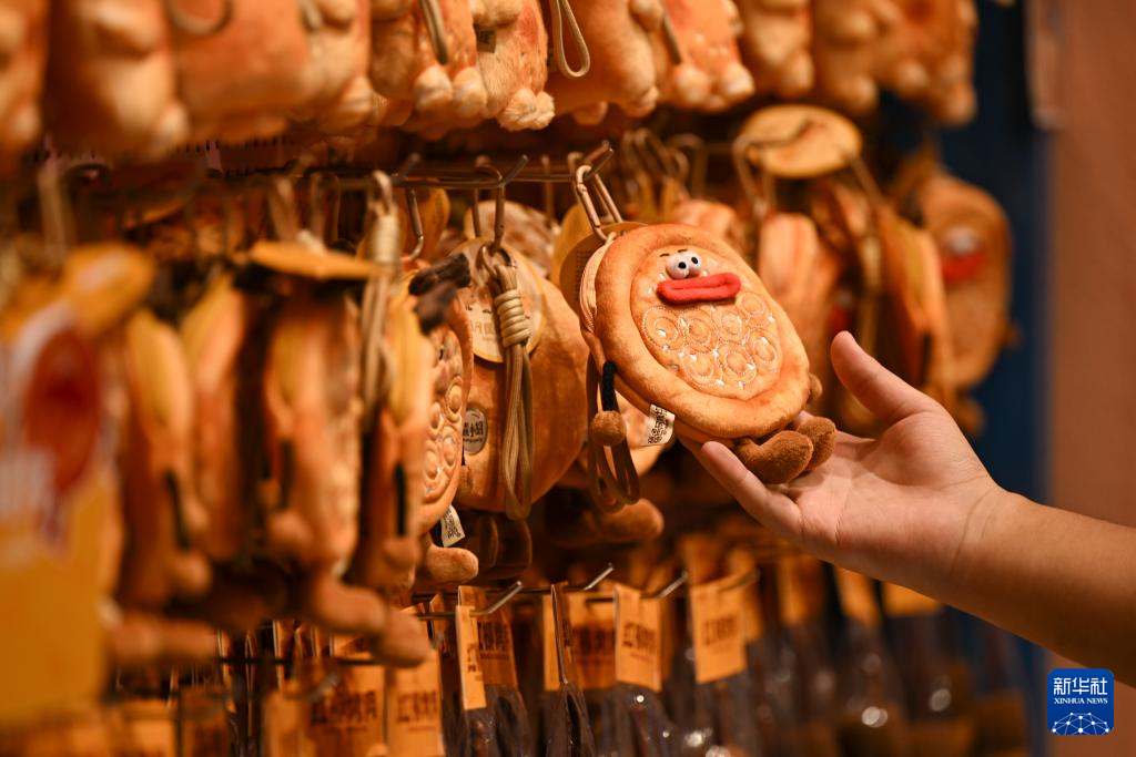 热热闹闹逛巴扎