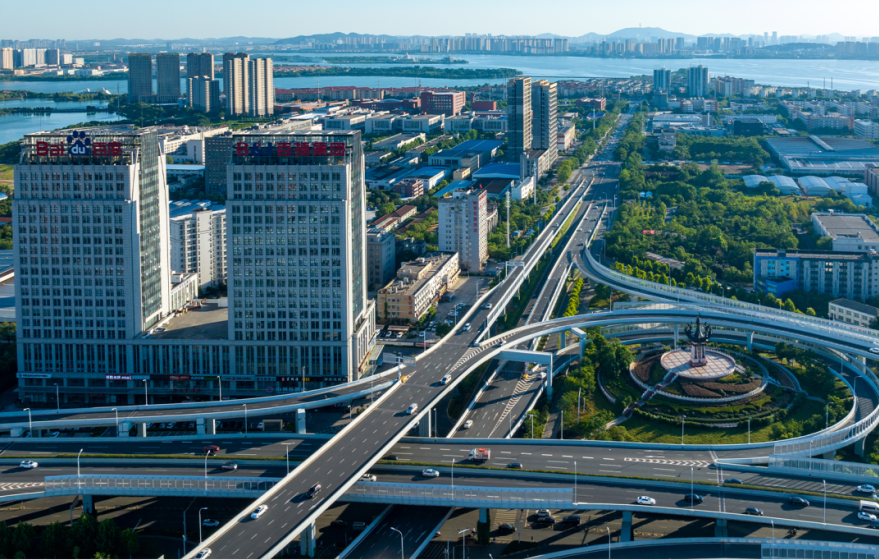 Wuhan's Lakeside Innovation: How Asia's Largest Urban Lake Emerges as a Global Hub for Youth Innovators_fororder_图片5