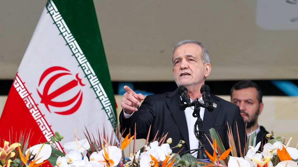 美军在中东集结摆出作战姿态 伊朗总统表示不会屈服于霸凌和胁迫