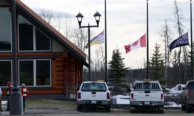 加拿大警方更正校园枪击案死亡人数 总理卡尼称枪击案空前残酷