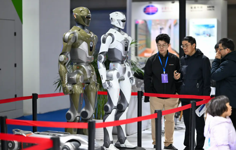 全球媒体聚焦 | 美媒：中国顶尖大学拟开设具身智能专业  助力机器人技术发展