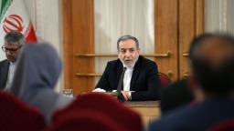 与美接触后 伊朗外长划定国家核心利益的两条“红线”_fororder_伊朗外长3.JPG