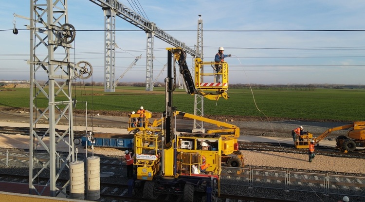 新春走基层丨让当地民众出行更便利 中方建设者期待匈塞铁路匈牙利段早日开通