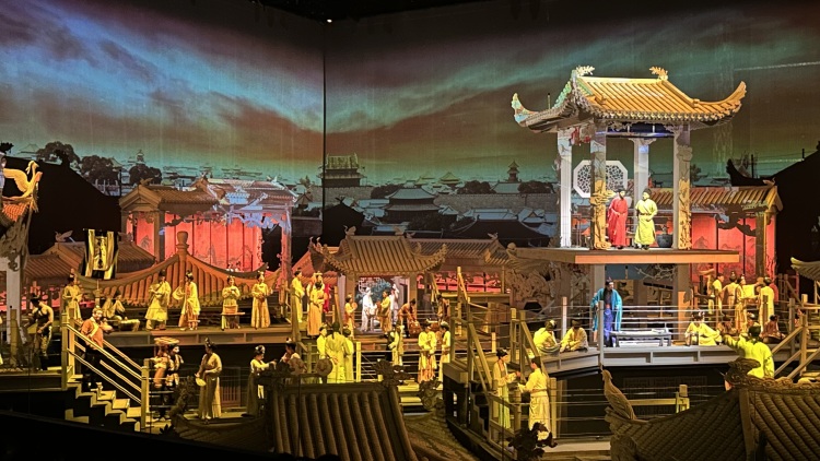 在一座戏剧之城里 看文旅如何被重新打开