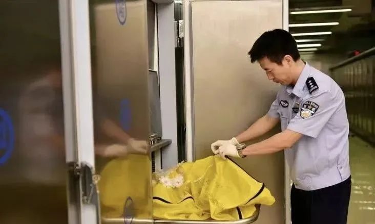 因为“我是刑警” 他们始终在追求真相的路上奔波着