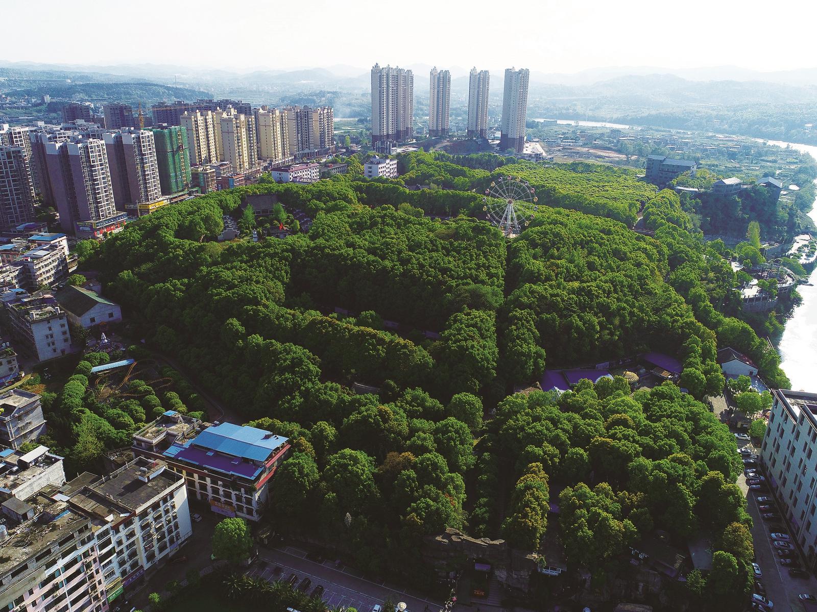 留住绿水青山 造出金山银山——隆回县生态“马拉松”跑出现代文明新标杆_fororder_51639_4d66517f-fc1c-4145-b2f9-4641f6ac31e0_l