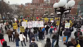 美国多地举行抗议活动 要求政府停火止战_fororder_04