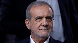 伊朗总统：与美国会谈是向前迈出的一步