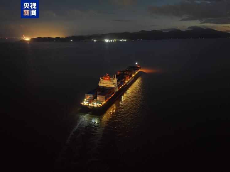 18天直达欧洲！全球首条中欧北极集装箱快航正式通航