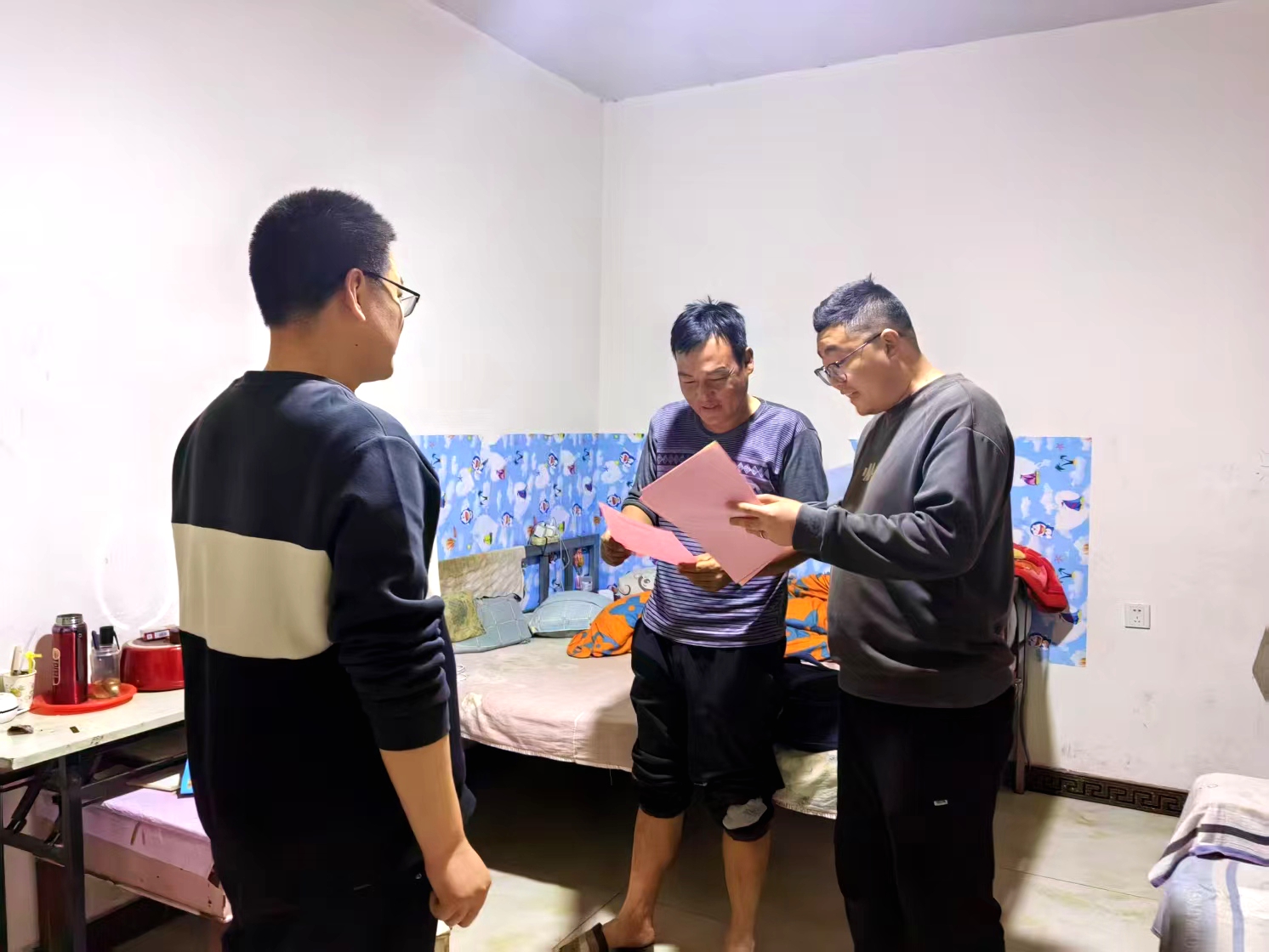 天水金集镇“四百活动”：以民生为笔 绘就乡村出行新画卷_fororder_微信图片_20250528182457