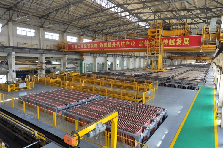2025质量甘肃行|以质筑基强产业 老牌国企绘就甘肃兴陇新图景_fororder_20万吨阴极铜电解车间.JPG