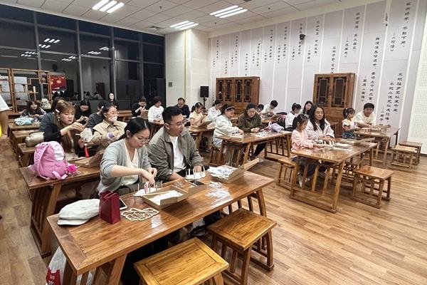 王筱雯：“新中国第一馆”的昨天、今天与明天 | 文化中国行