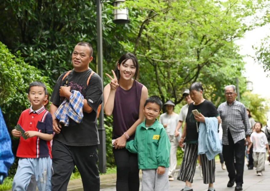 2025 Guizhou Community Games & "Family Olympics" Kick Off with Joy_fororder_图片14