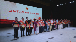 湖南衡阳县150余名老兵载誉归来 145名新兵奔赴军营