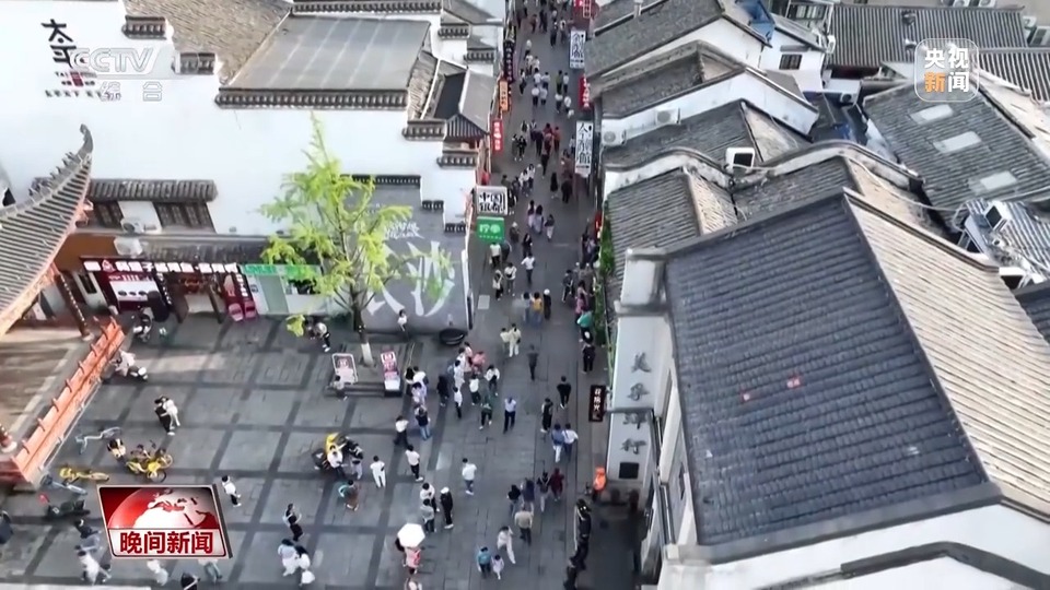 文化中国行·青春匠心丨三位厨师三种火候 掌勺之间现匠心