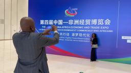 非媒盛赞第四届中非经贸博览会为非洲各国带来发展机遇_fororder_2025061543c34816b769458aa882b9bf374d5303_5920280ee66c4668b48fe11fbe9ce570