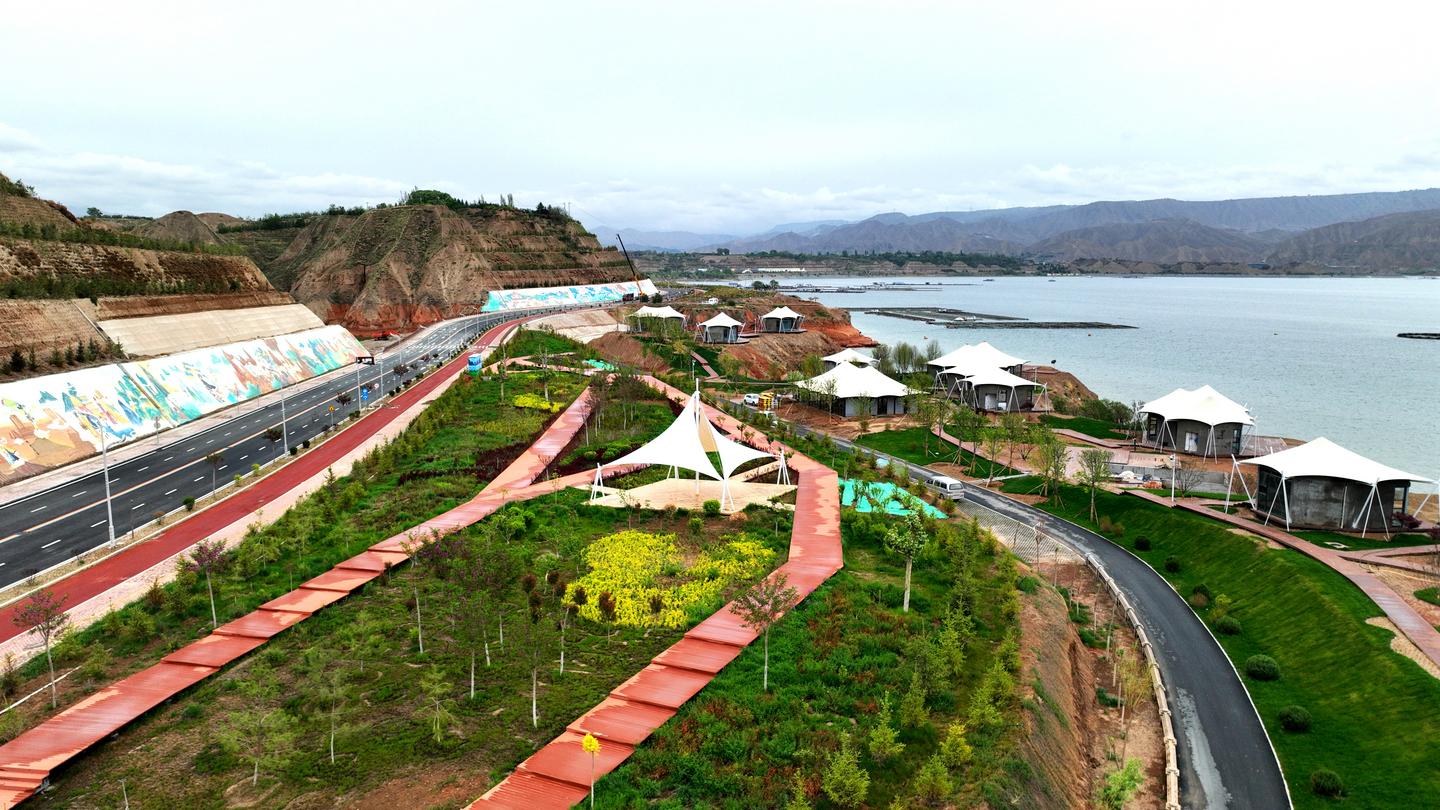 临夏永靖：黄河三湾暑期旅游火爆升温_fororder_永靖4
