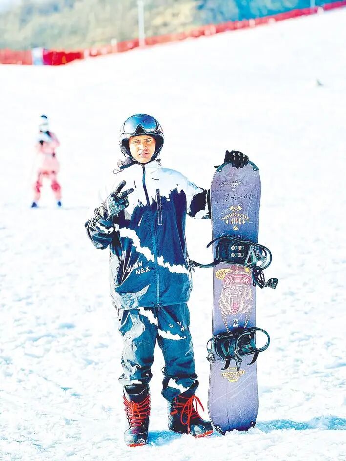 新春走基层丨“成为中国人”火了！老外涌进江边小城过年