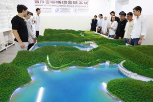 心相近｜“当好友谊使者和合作桥梁”——中国中亚共筑友好合作的青春纽带_fororder_心相近｜“当好友谊使者和合作桥梁”——中国中亚共筑友好合作的青春纽带（1）XxjpsgC007197_20250614_PEPFN0A001.JPG