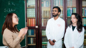 杏林五载新答卷丨向世界播撒中医药文化的种子