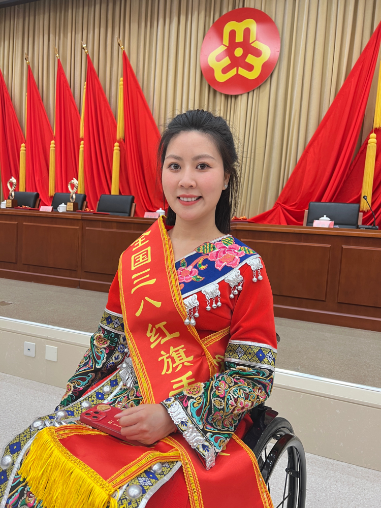 坐着轮椅的“奔跑者”——记2025年“最美巾帼奋斗者”杨淑亭_fororder_1