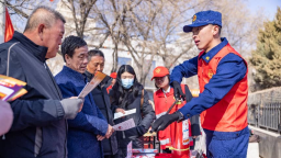 张掖市消防救援支队多种形式开展“3·5学雷锋”活动