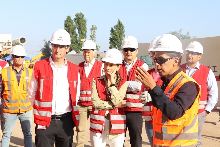 资讯有故事丨你吃到的智利车厘子 或许与这条公路有关