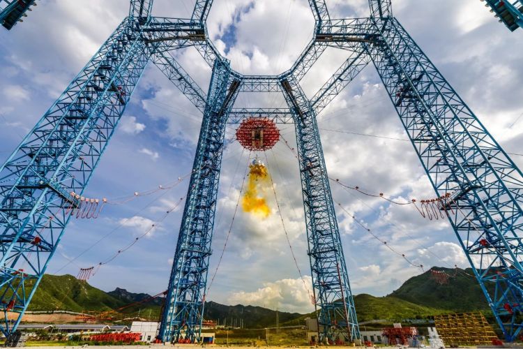 新突破！揽月月面着陆器着陆起飞综合验证试验取得圆满成功