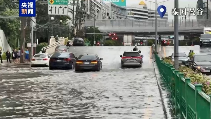 总台记者观察丨泰国曼谷暴雨引发洪灾 政府开展救援安置