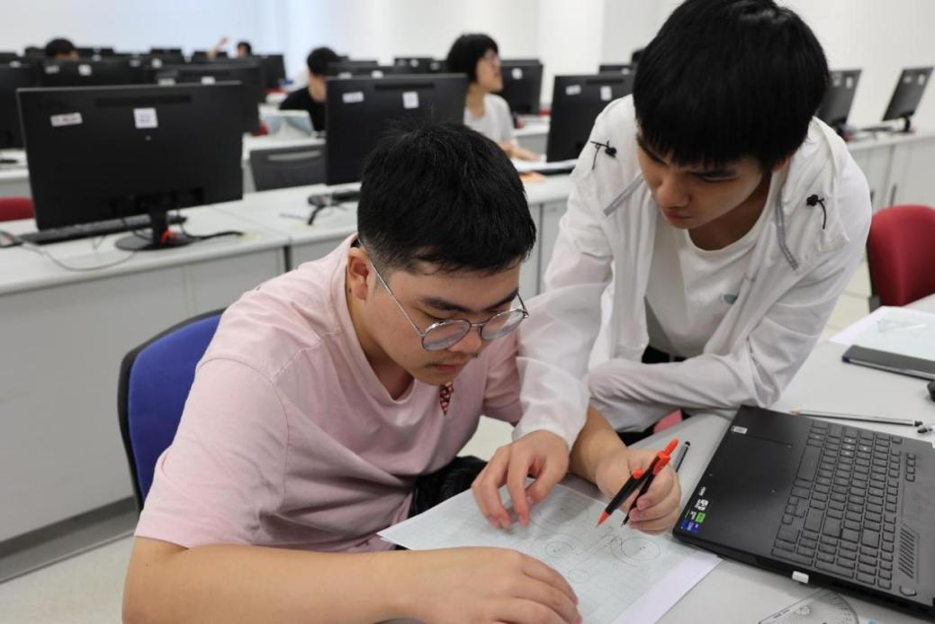习主席的丝路故事丨习主席关心的大学，现在咋样了？