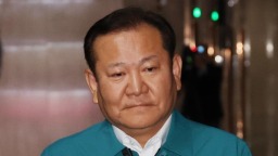 韩国内乱特检组对前行政安全部长官提出拘留起诉_fororder_1c85278982834bf6a894664271226b57