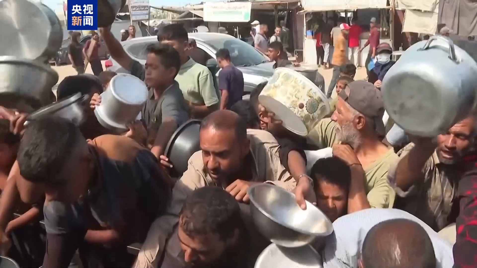 “每天只能吃到一顿饭” 加沙流离失所者艰难求生