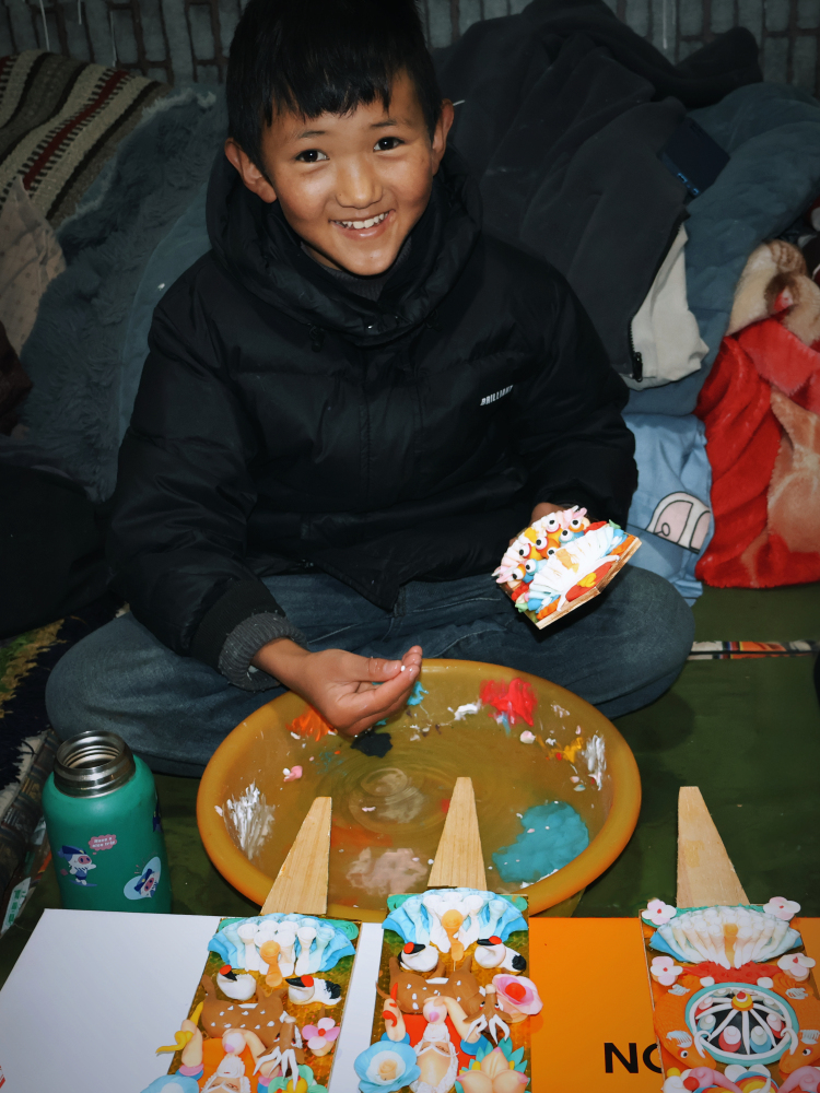 一盒新年礼，藏着酥油花的非遗传承故事