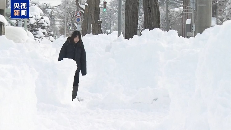 日本多地强降雪持续 恶劣天气已致2人死亡