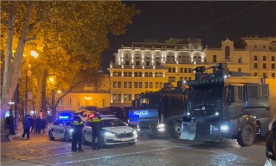 格鲁吉亚总统：“合法选出新议会前”继续担任总统