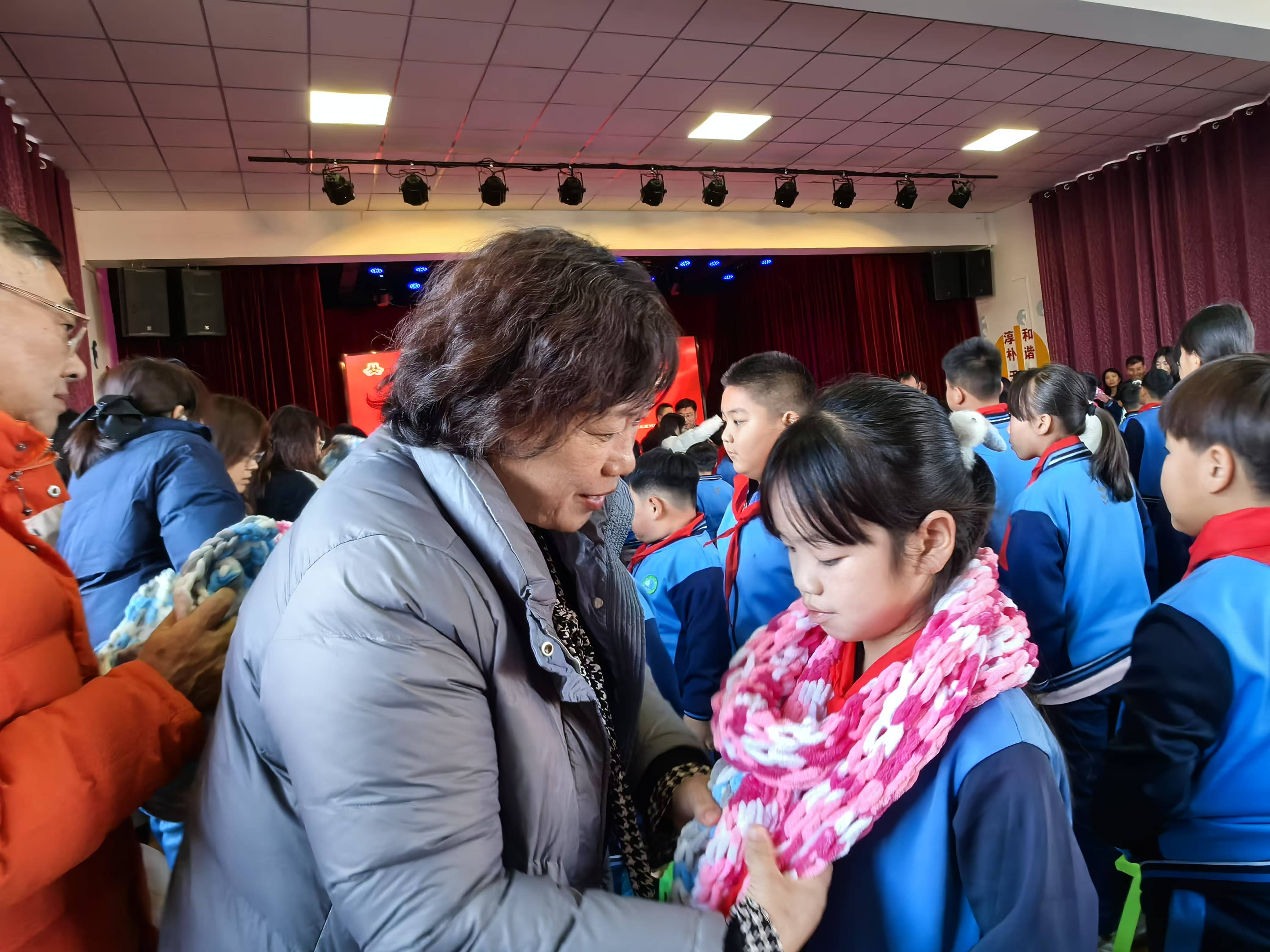 天津市举办爱心妈妈“针心针意”暖心服务公益活动暨“津门小当家”品牌活动启动仪式