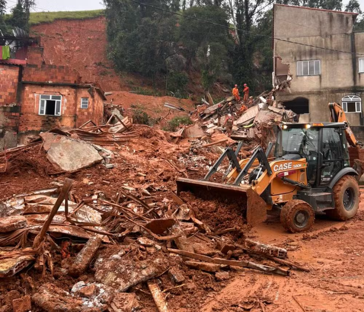 巴西米纳斯吉拉斯州暴雨致28人死亡 多地进入灾难状态