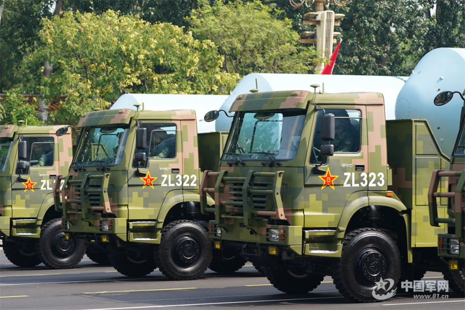 我在阅兵现场｜近距离感受钢铁洪流的中国力量_fororder_16