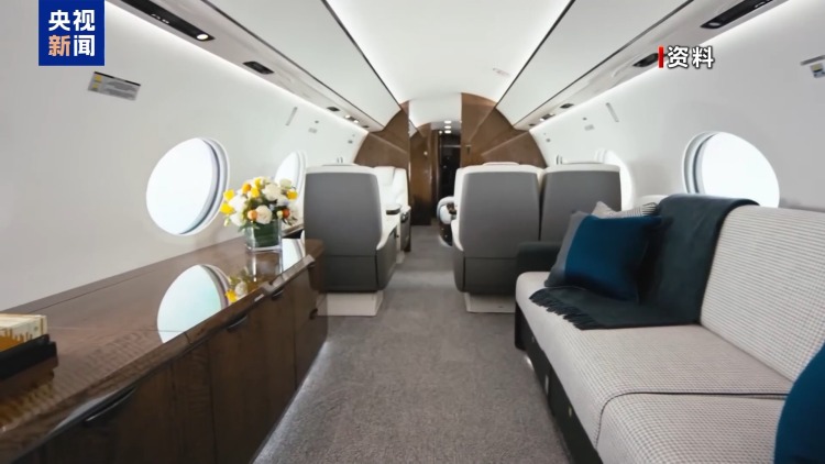 视频丨买飞机但没安引擎 美政府被批滥用资金