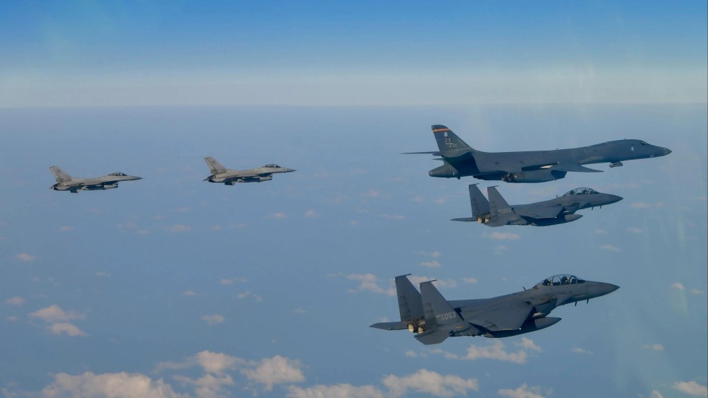 委内瑞拉领空“被关闭” 是威胁还是战事一触即发？_fororder_d6d72b4adf8a4d0b8ef3c48b8731ad50_副本